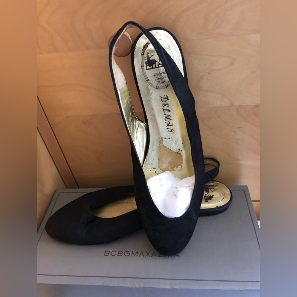 DELMAN flat black slingback sandals, size 6.5 (5.5)